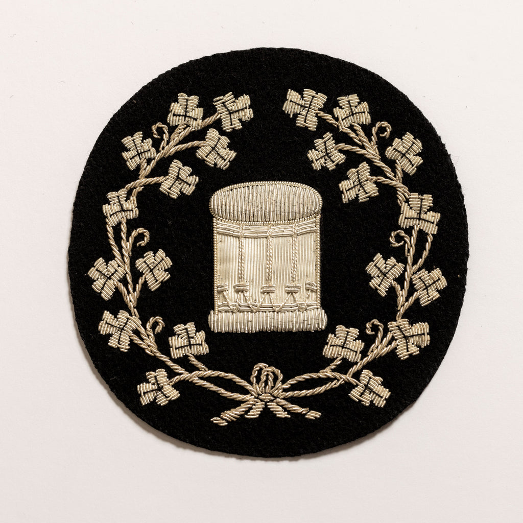 Arm Drum Badge in Wreath (4334332018760)