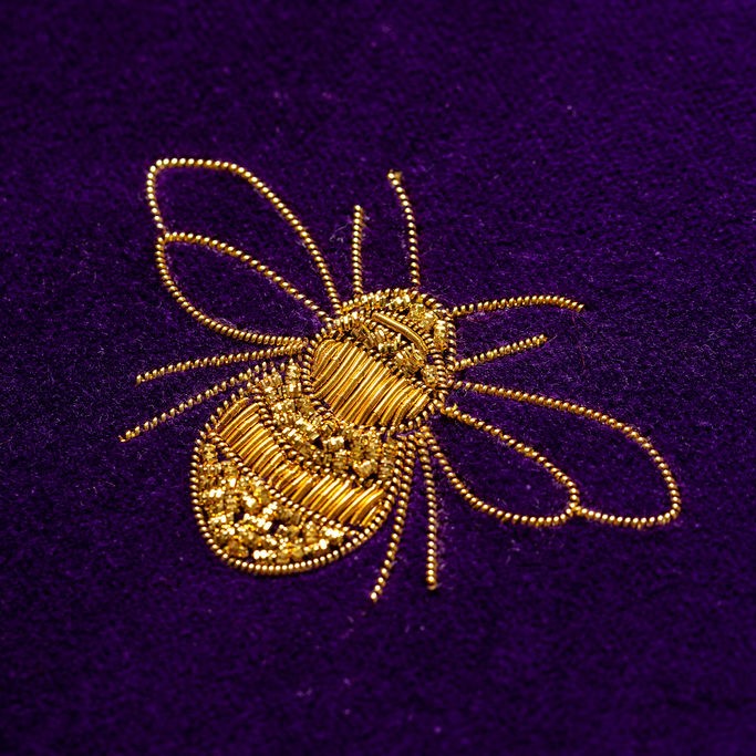 Goldwork Bee Taster Course (8268495618307)