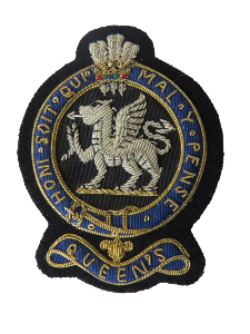 The Queens Regt Blazer Badge (4334452637768)