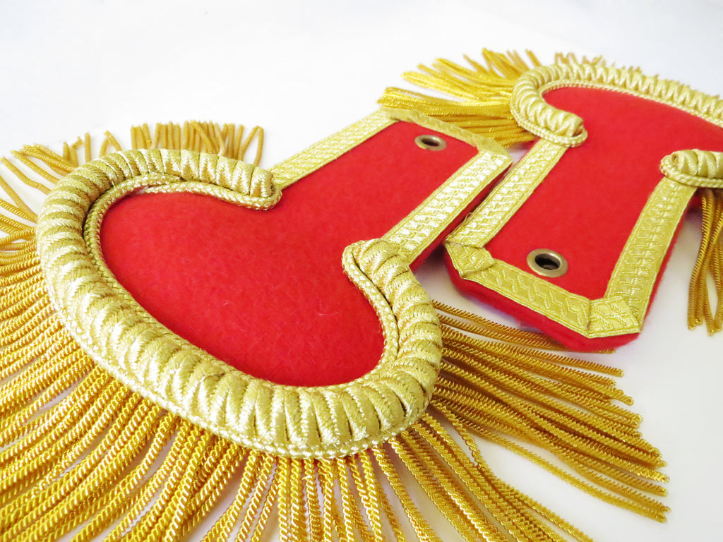 Theatre epaulettes gold on red (4334490386504)
